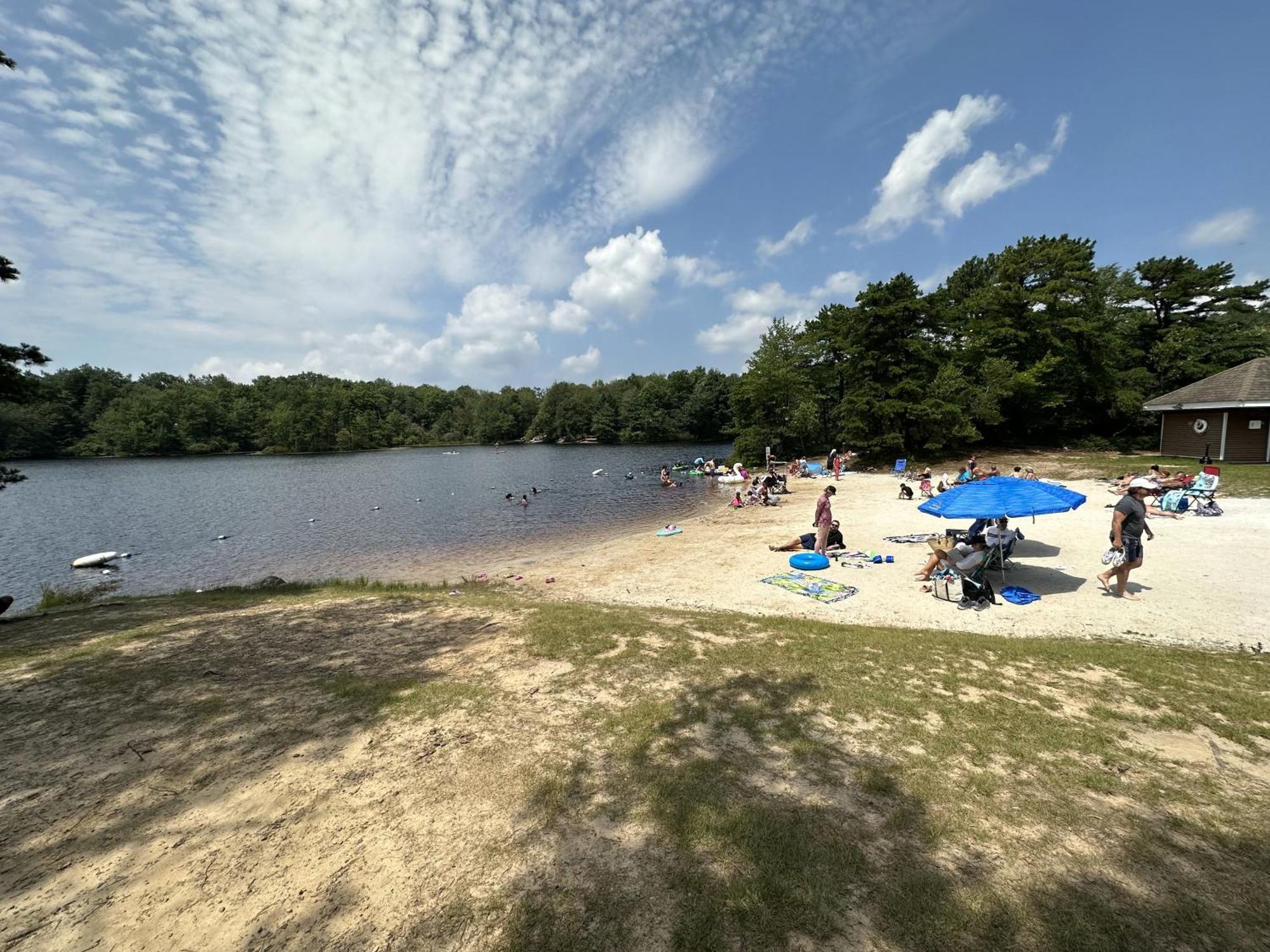 Wow!! Ultimate Pocono Retreat, Hot Tub, Game Room, Deck, Lakes, Skiing, Pools Long Pond エクステリア 写真