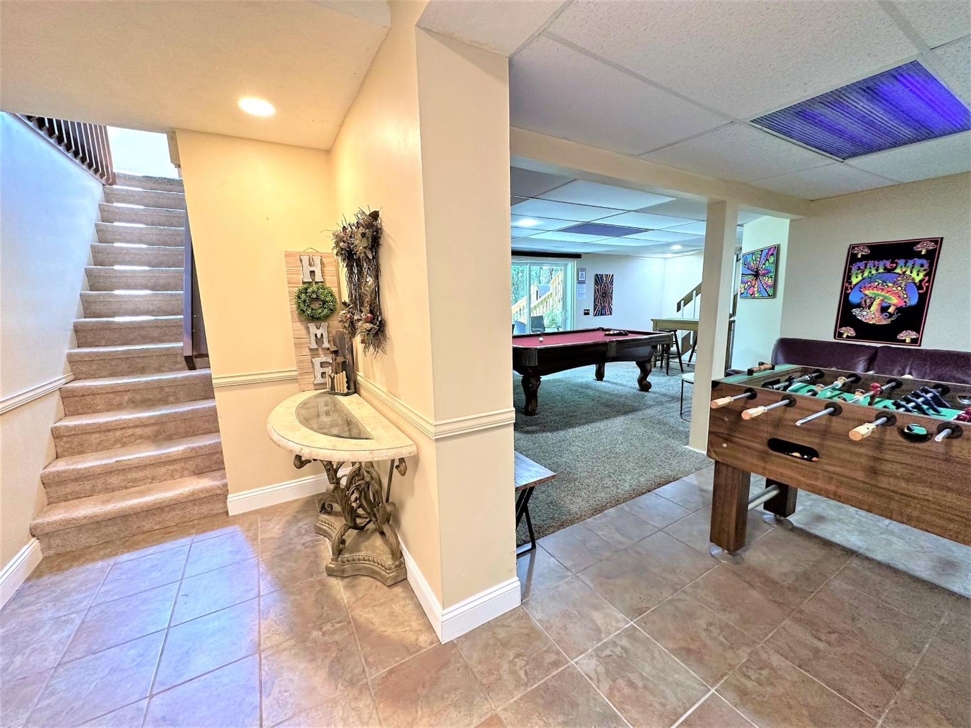 Wow!! Ultimate Pocono Retreat, Hot Tub, Game Room, Deck, Lakes, Skiing, Pools Long Pond エクステリア 写真