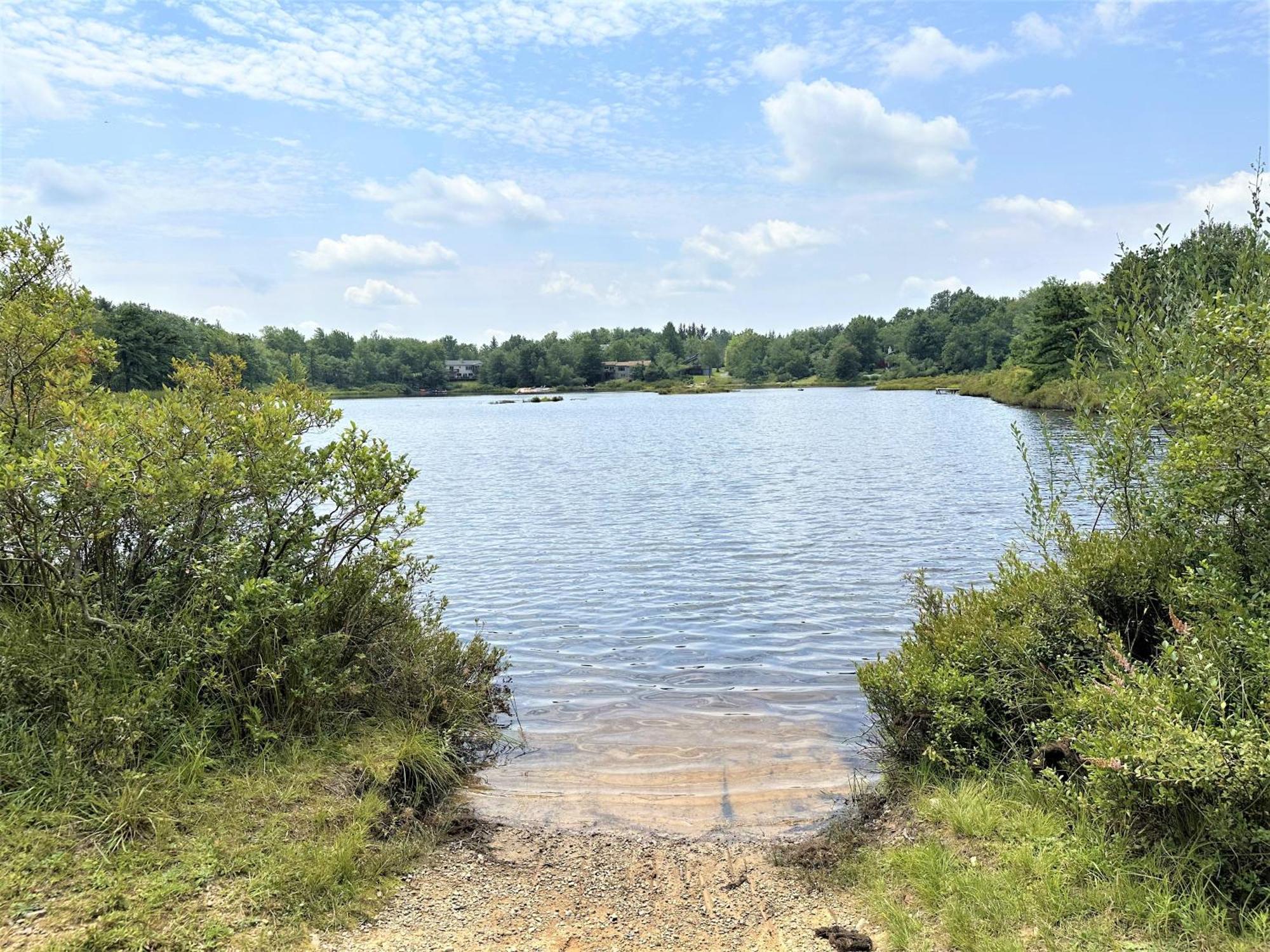 Wow!! Ultimate Pocono Retreat, Hot Tub, Game Room, Deck, Lakes, Skiing, Pools Long Pond エクステリア 写真